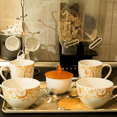 نابولي Al Centro E Meglio B&B المظهر الخارجي الصورة