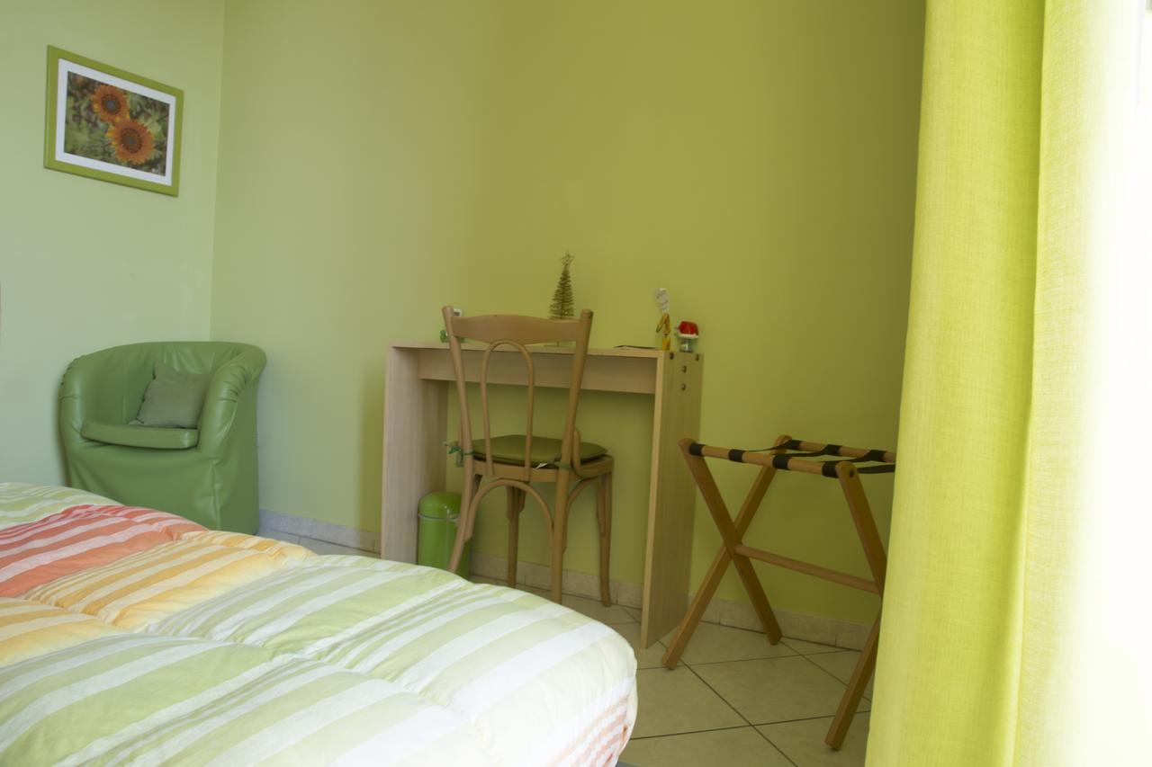 نابولي Al Centro E Meglio B&B المظهر الخارجي الصورة