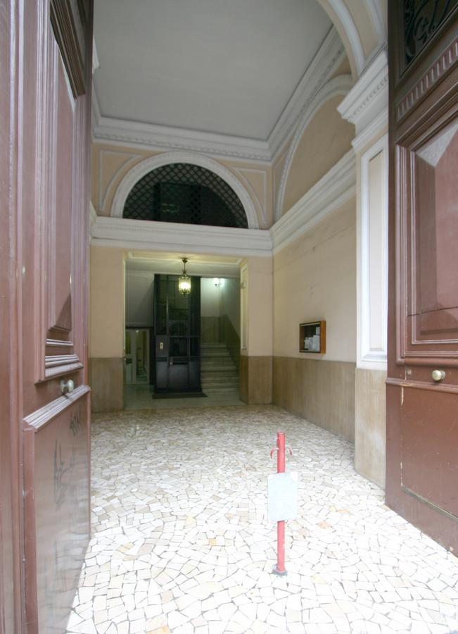 نابولي Al Centro E Meglio B&B المظهر الخارجي الصورة